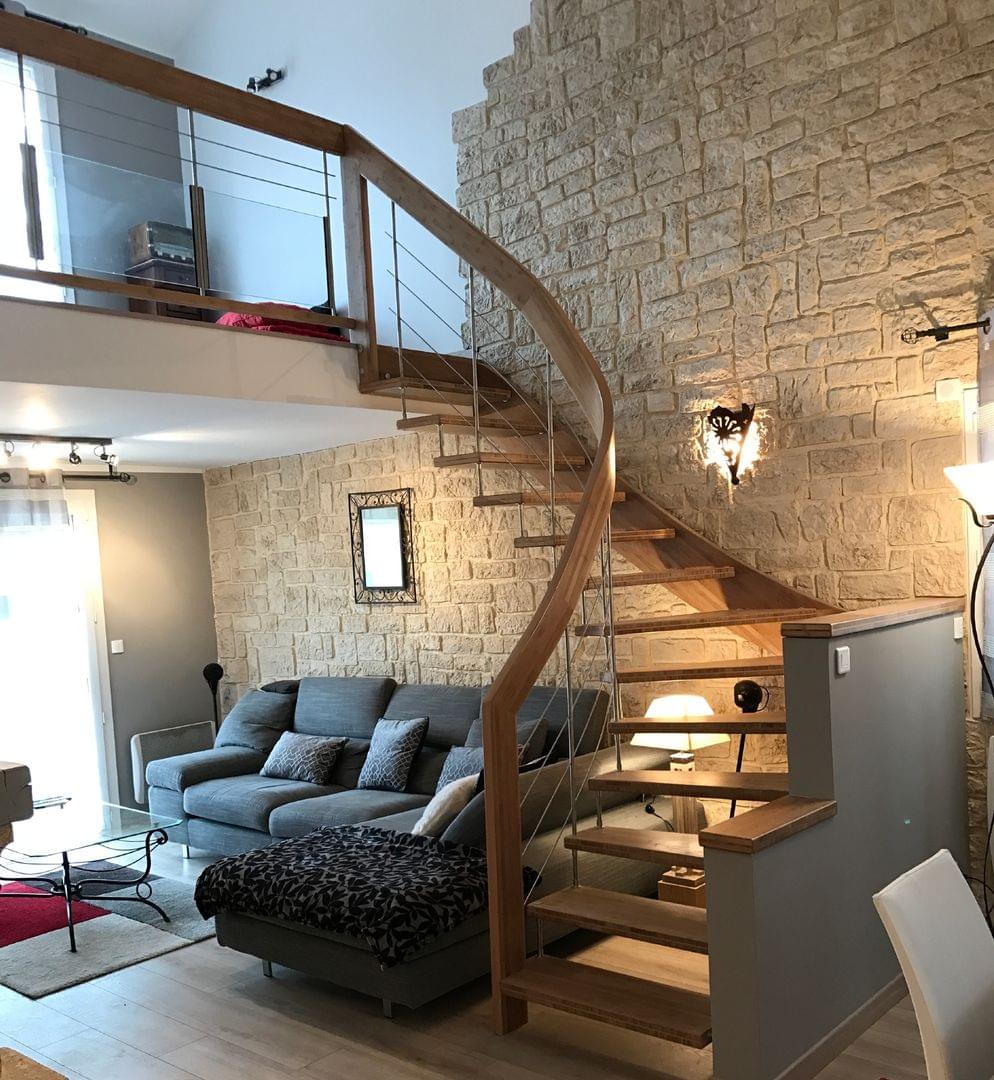 Escalier suspendu bois garde-corps Reling balustres inox